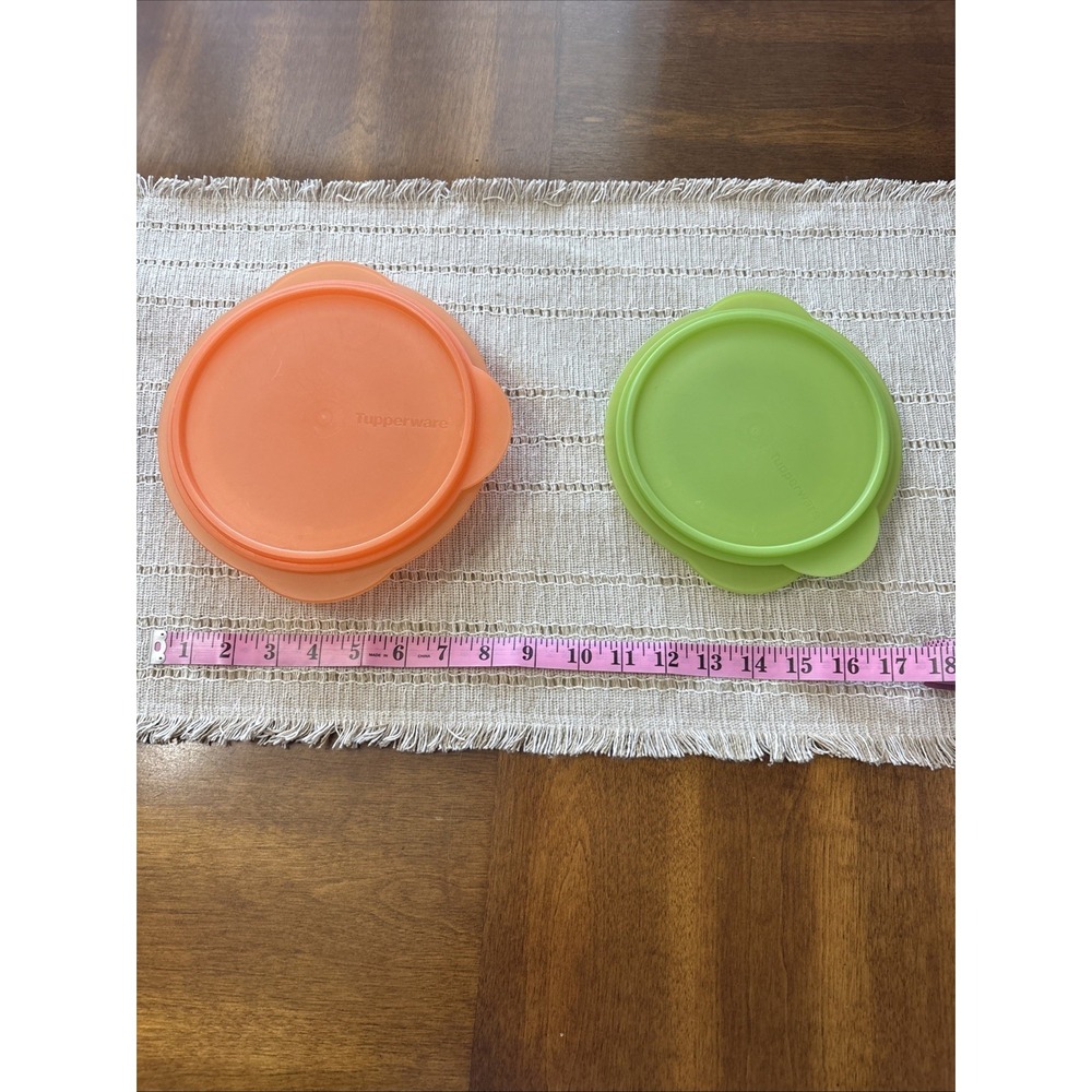 Tupperware Set Of 2 5453A  And 5452A Collapsible Bowls